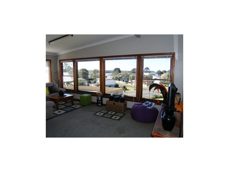 3 Jervis Street, Greenwell Point NSW 2540