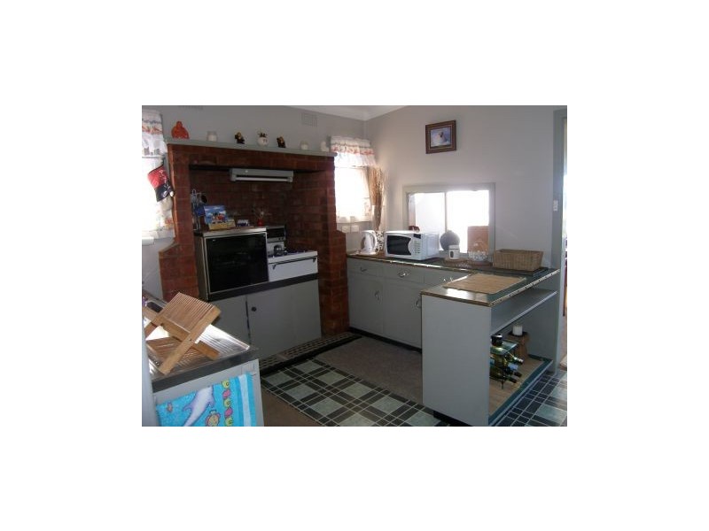 3 Jervis Street, Greenwell Point NSW 2540