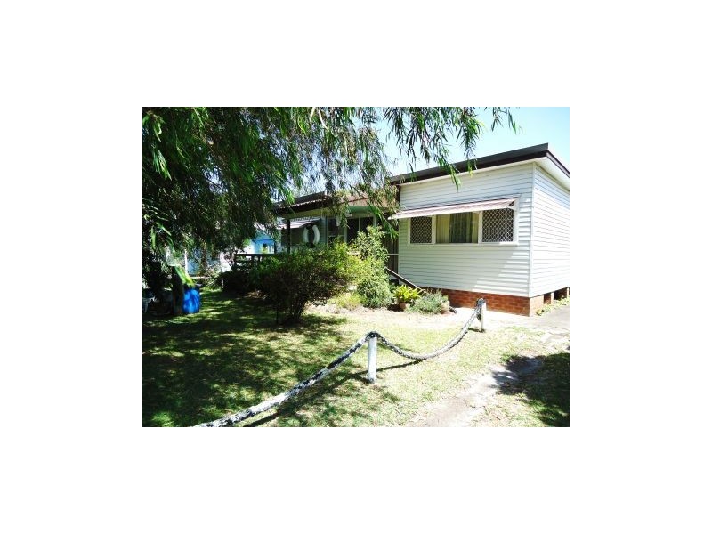 6 Lamond Street, Currarong NSW 2540