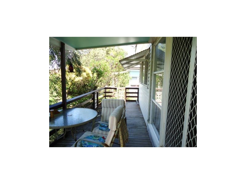 6 Lamond Street, Currarong NSW 2540