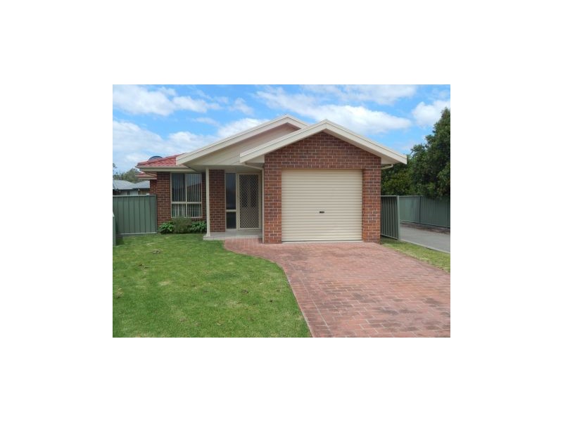 2/7 Apollo Crescent, Worrigee NSW 2540