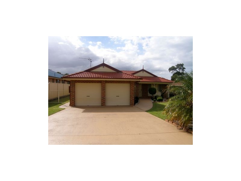 30 Hollingsworth Ave, Callala Bay NSW 2540