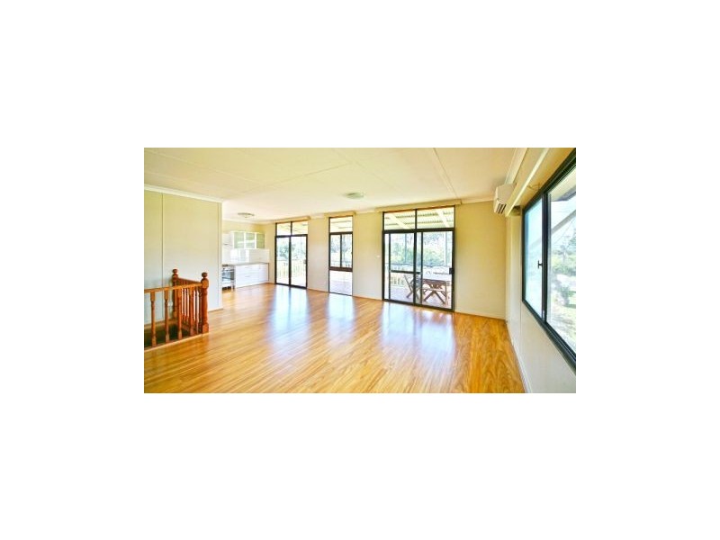 4 Greenway Road, Callala Beach NSW 2540