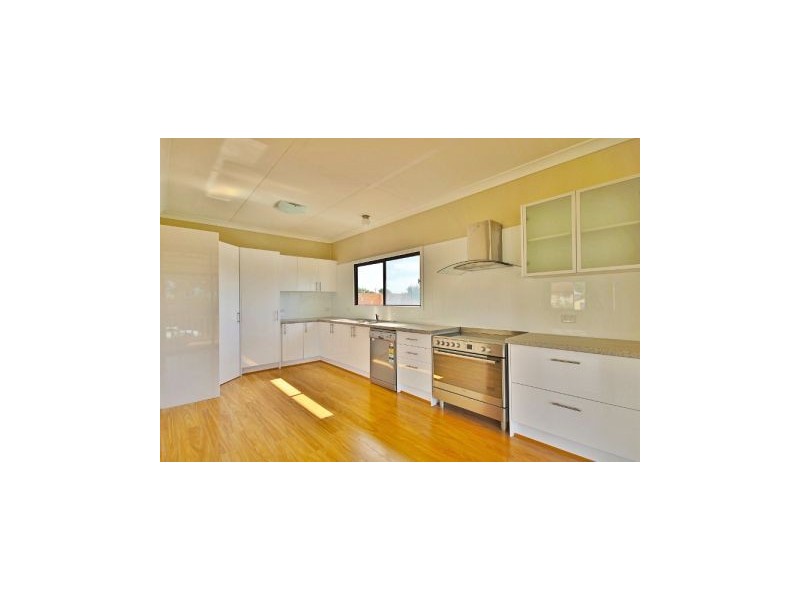 4 Greenway Road, Callala Beach NSW 2540