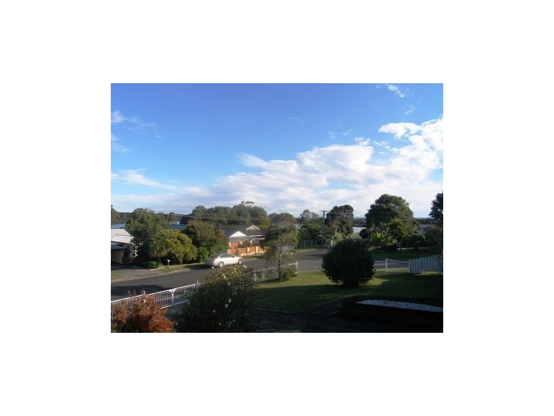 23 Crookhaven Drive, Greenwell Point NSW 2540