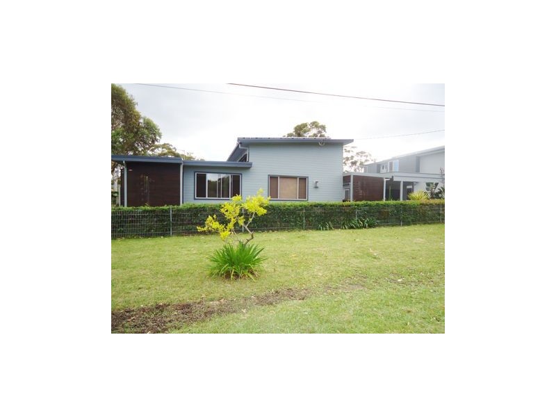 84 Boorawine Tce, Callala Bay NSW 2540