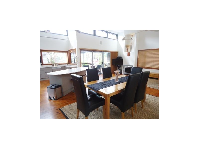 84 Boorawine Tce, Callala Bay NSW 2540