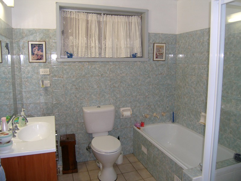 10 Spies Avenue, Greenwell Point NSW 2540