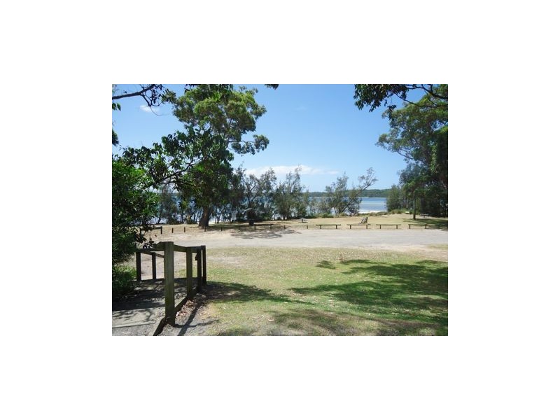 14/14a Goonawarra Drive, Cudmirrah NSW 2540