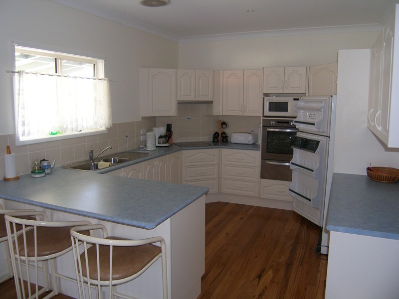 6 Hume Street, Greenwell Point NSW 2540