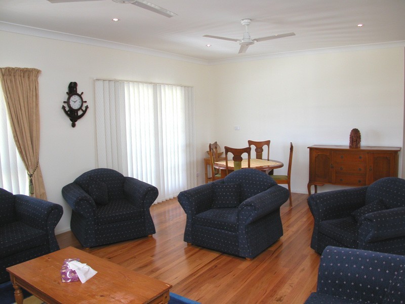 6 Hume Street, Greenwell Point NSW 2540