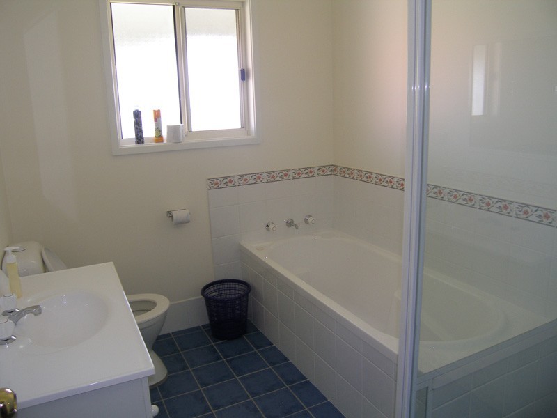 6 Hume Street, Greenwell Point NSW 2540