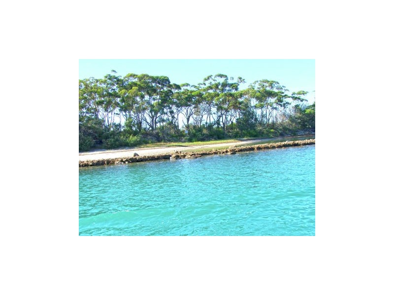 26 Catherine Street, Myola NSW 2540