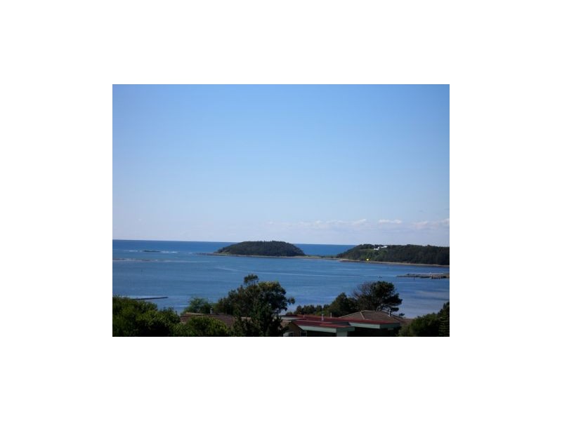 13 Wren Street, Culburra Beach NSW 2540