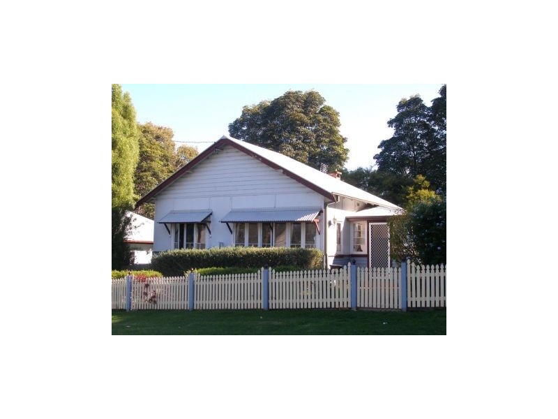 39 Jervis Street, Greenwell Point NSW 2540