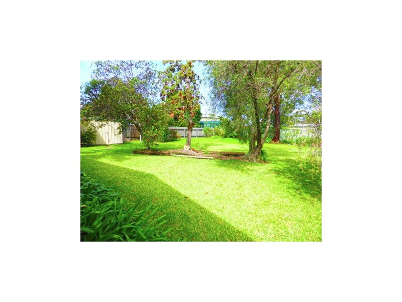 18 Otranto Avenue, Orient Point NSW 2540