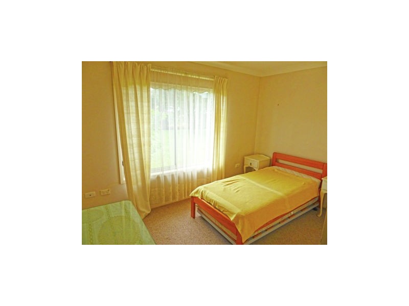 18 Otranto Avenue, Orient Point NSW 2540