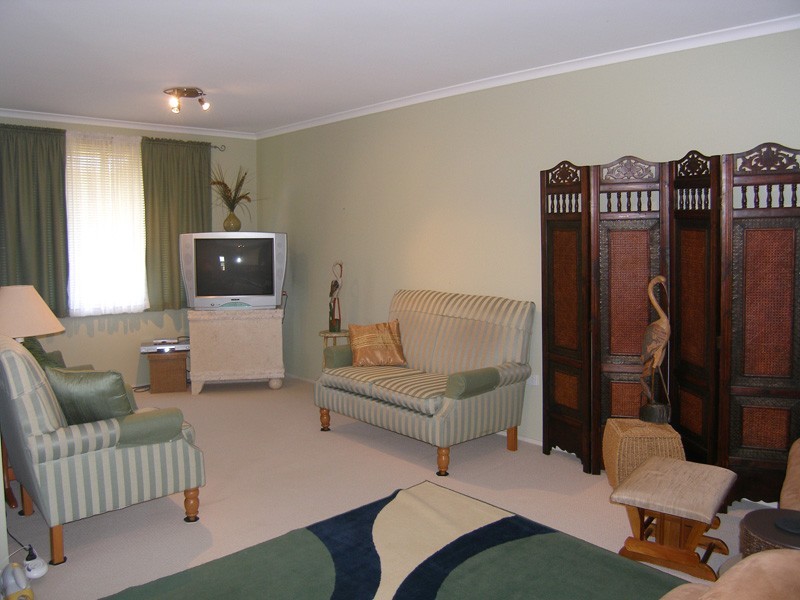 9 Crookhaven Drive, Greenwell Point NSW 2540