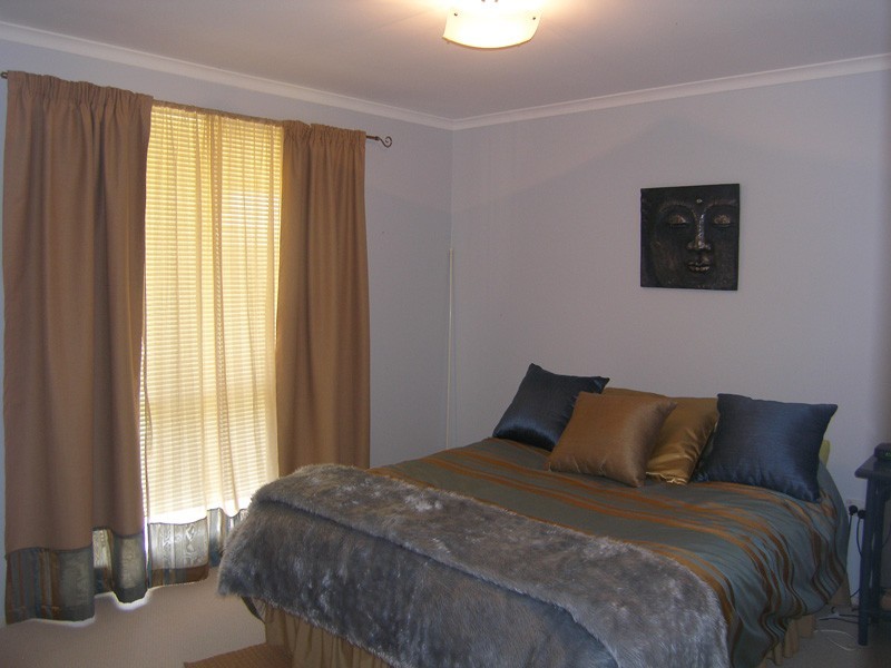 9 Crookhaven Drive, Greenwell Point NSW 2540