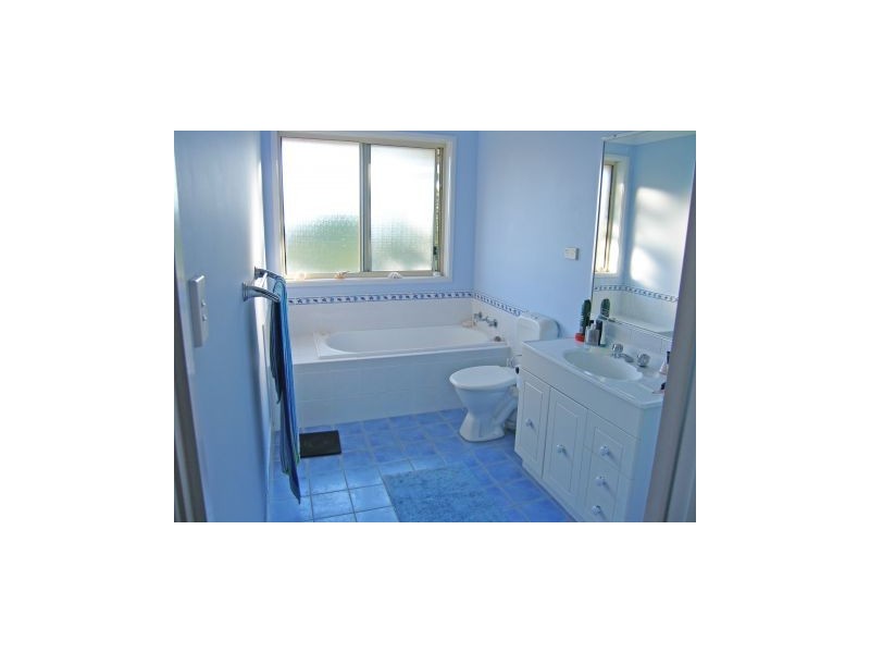 2/1 Penguins Head Road, Culburra Beach NSW 2540