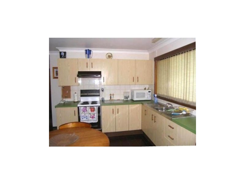 12 Bindaree Street, Greenwell Point NSW 2540