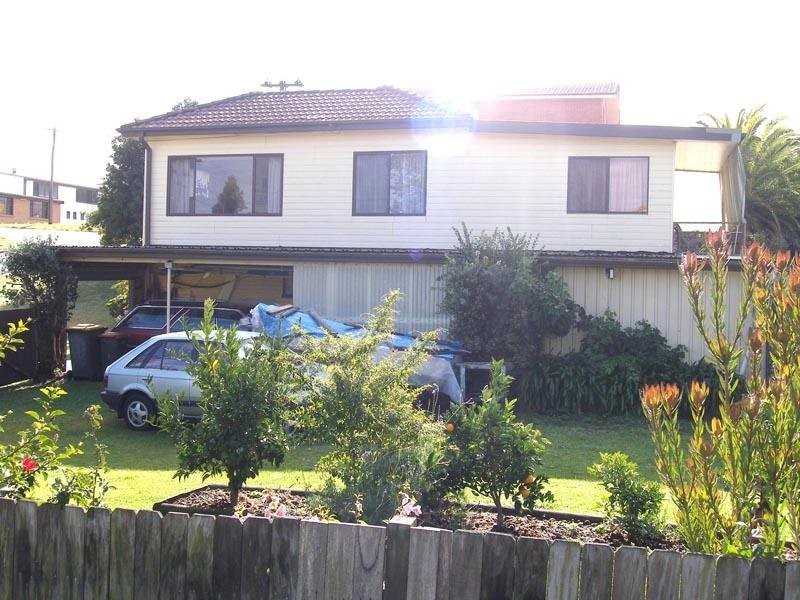 South Street, Greenwell Point NSW 2540