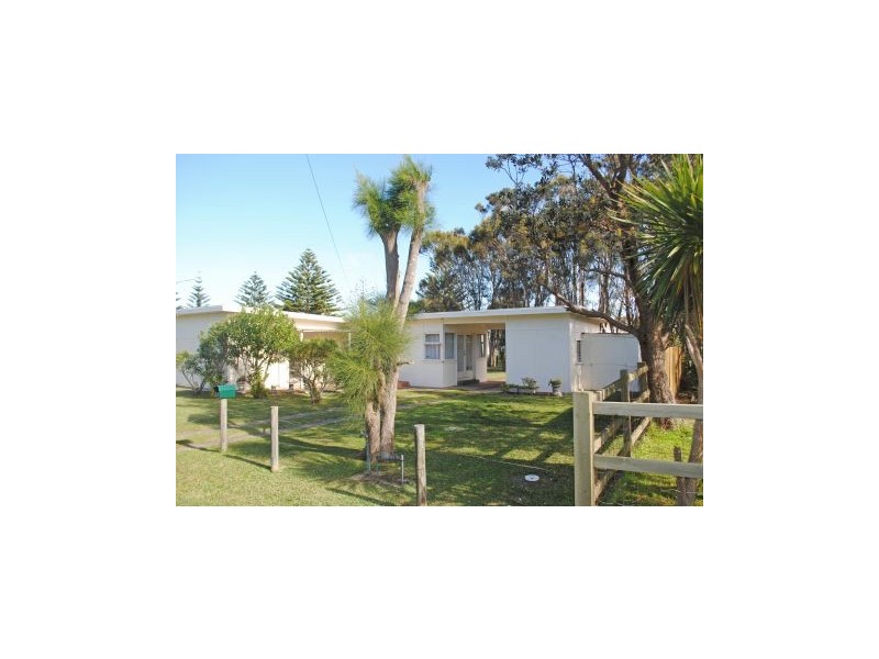 67 Eastbourne Avenue, Culburra Beach NSW 2540