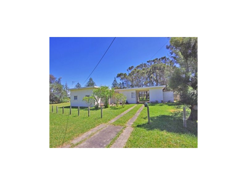67 Eastbourne Avenue, Culburra Beach NSW 2540