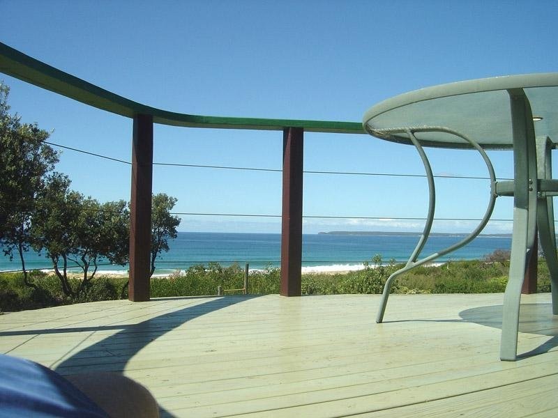 Eastbourne Avenue, Culburra Beach NSW 2540