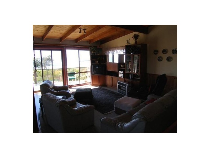 Eastbourne Avenue, Culburra Beach NSW 2540