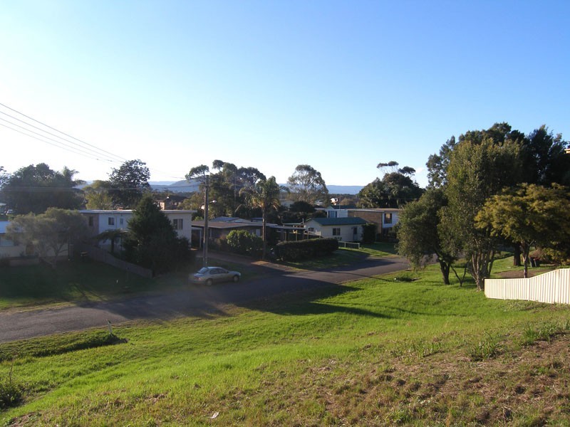 10 Comarong Street, Greenwell Point NSW 2540