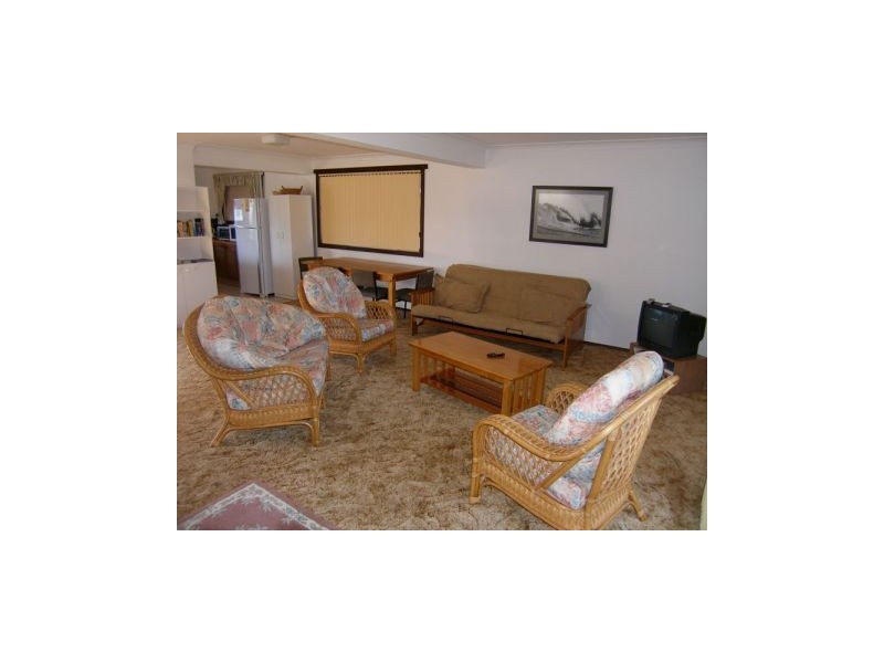 64 Eastbourne Avenue, Culburra Beach NSW 2540