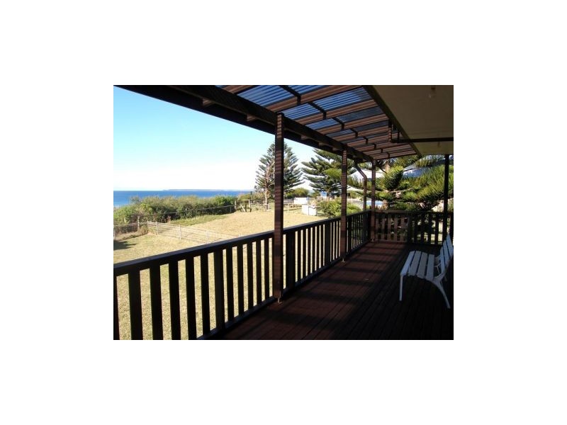 64 Eastbourne Avenue, Culburra Beach NSW 2540