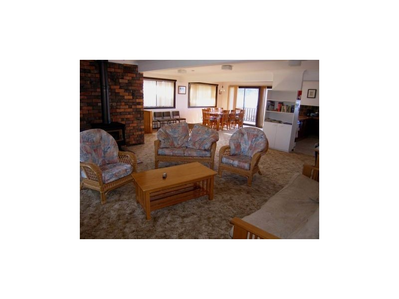 64 Eastbourne Avenue, Culburra Beach NSW 2540