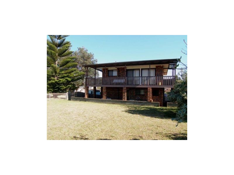 64 Eastbourne Avenue, Culburra Beach NSW 2540