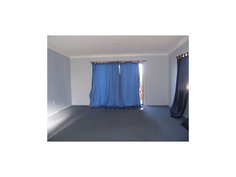 27 South Street, Greenwell Point NSW 2540