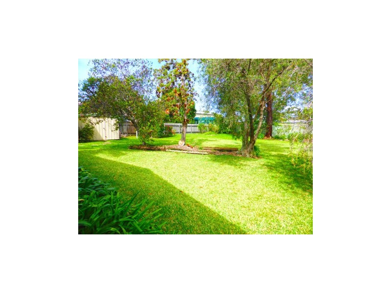 18 Otranto Avenue, Culburra Beach NSW 2540