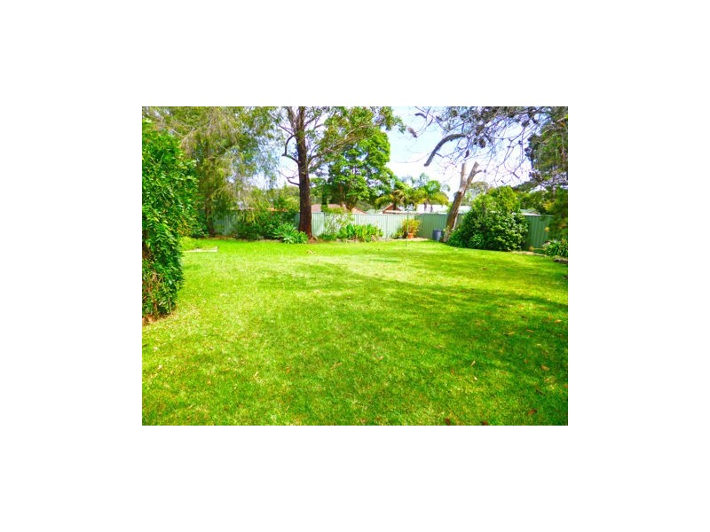 18 Otranto Avenue, Culburra Beach NSW 2540