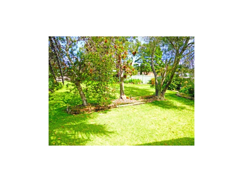 18 Otranto Avenue, Culburra Beach NSW 2540