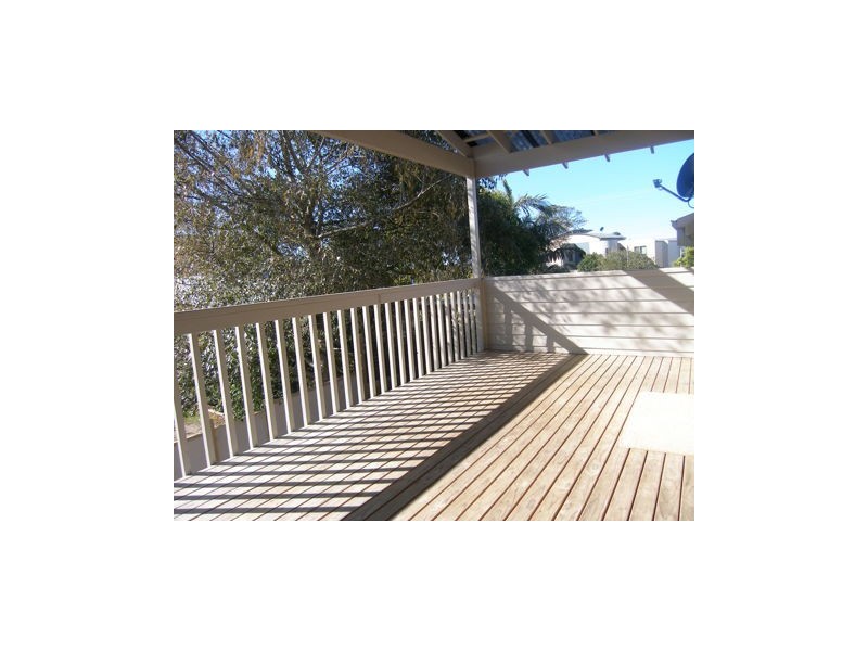 2/27 Adelaide Street, Greenwell Point NSW 2540