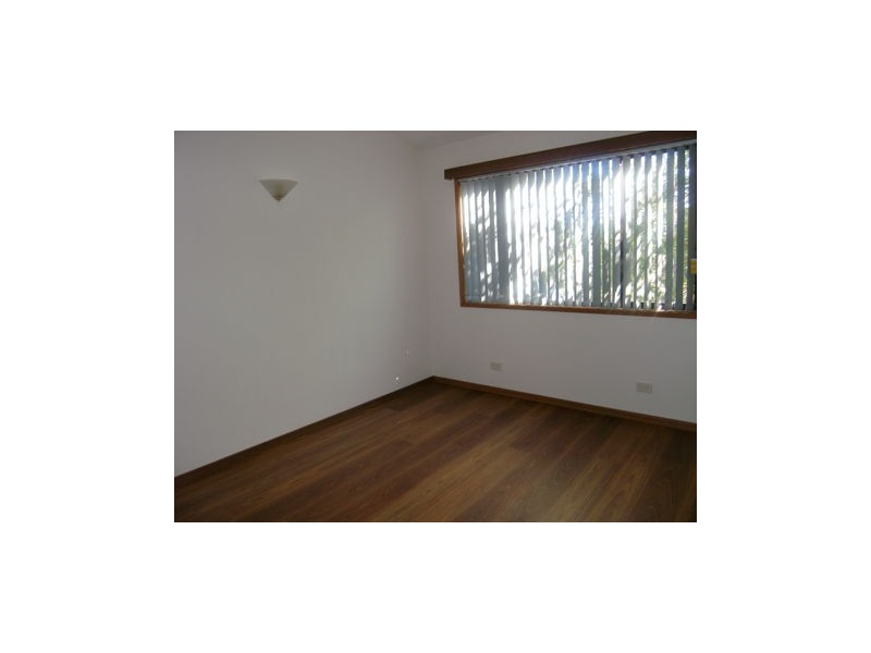 2/27 Adelaide Street, Greenwell Point NSW 2540