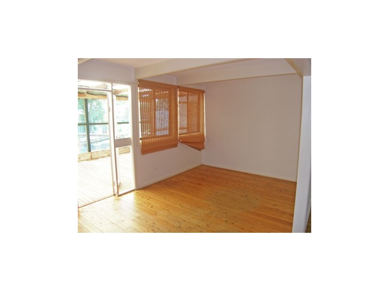 15 Noakes Street, Shoalhaven Heads NSW 2535