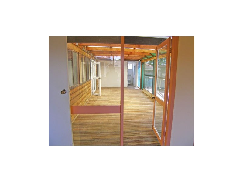 15 Noakes Street, Shoalhaven Heads NSW 2535