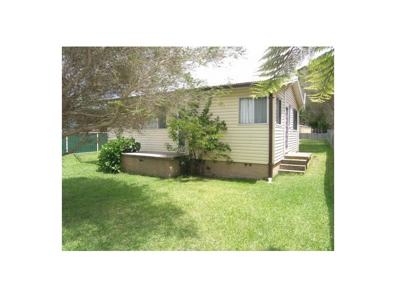 23 Comarong Street, Greenwell Point NSW 2540