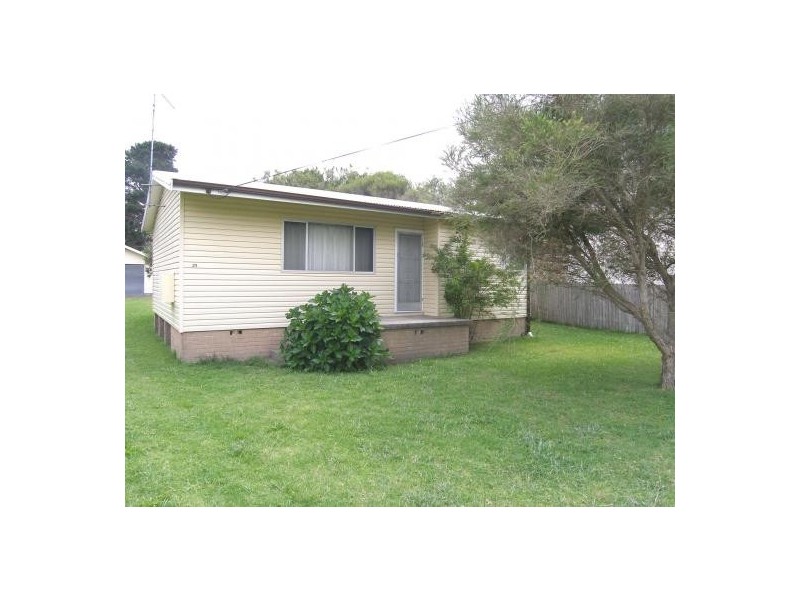 23 Comarong Street, Greenwell Point NSW 2540