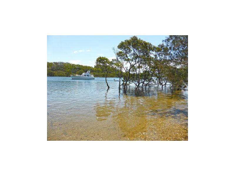 59 Osterley Avenue, Orient Point NSW 2540