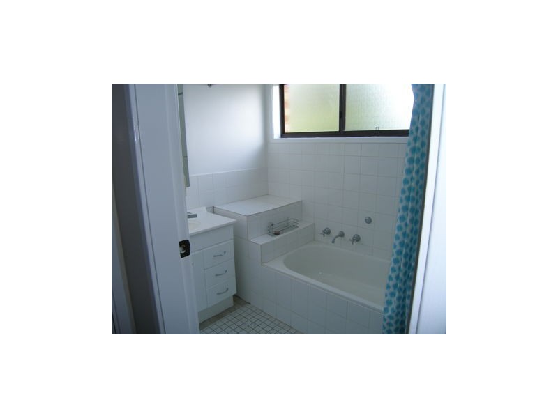 2/188 Prince Edward Avenue, Culburra Beach NSW 2540