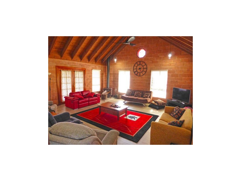 21 Ophir Street, Orient Point NSW 2540