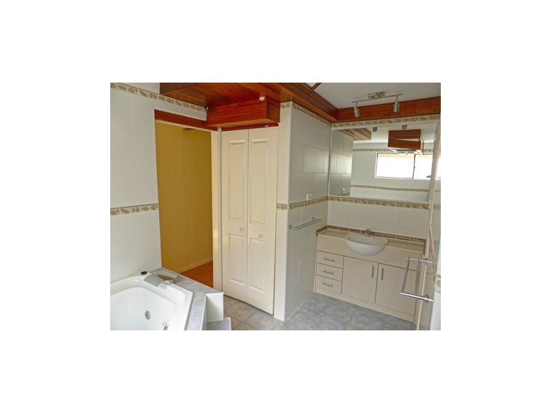 24 Mitchell Road, Callala Bay NSW 2540