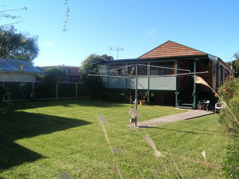 21 Comarong Street, Greenwell Point NSW 2540